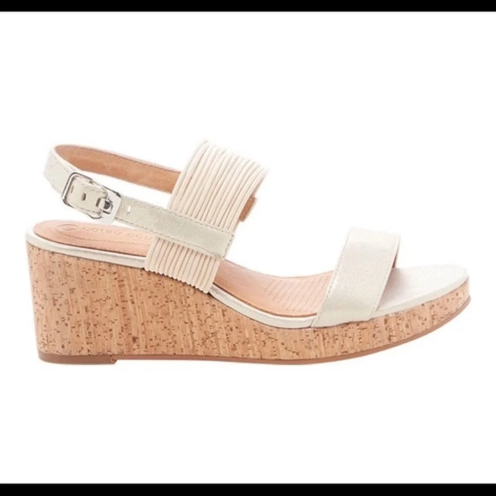 New Corso Como platform wedges size 7.5